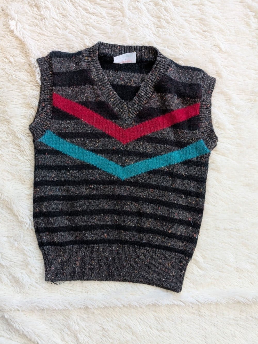 Vintage healthtex Wool Charcoal & Black Striped VNeck Sweater Vest Boy's Size 7